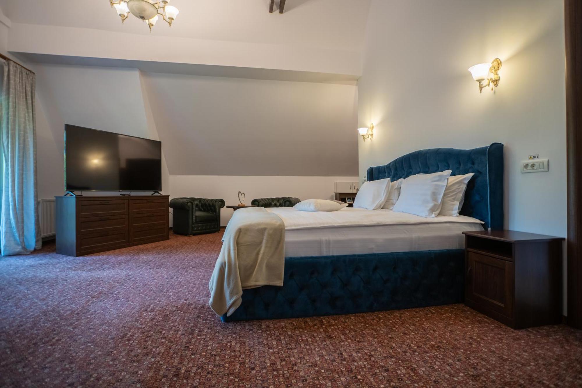 Opus Villa Sinaia Ngoại thất bức ảnh A bedroom at the hotel